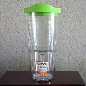 Tervis 16oz Clear Acrylic Wine Goblet with Green Lid